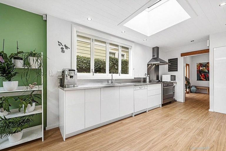 Photo of property in 200 Tinakori Road, Thorndon, Wellington, 6011