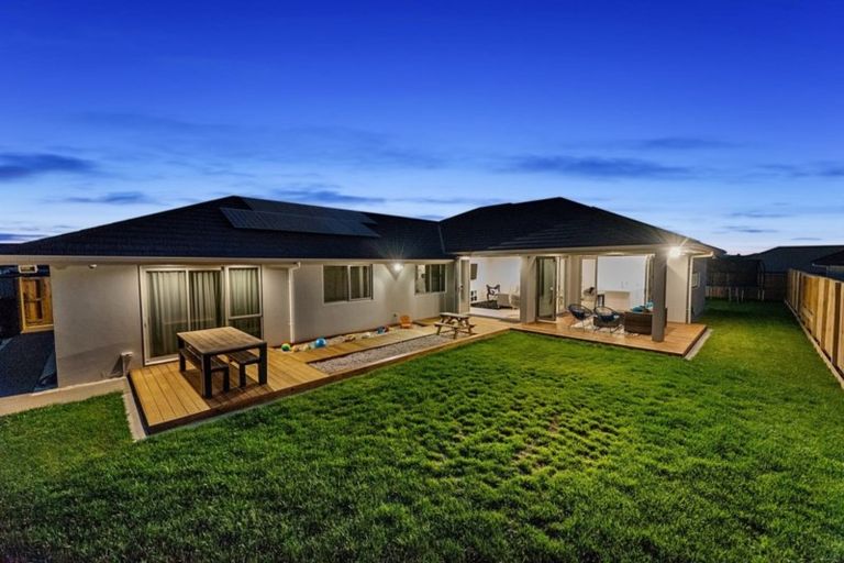 Photo of property in 5 Falcon Court, Flagstaff, Hamilton, 3210