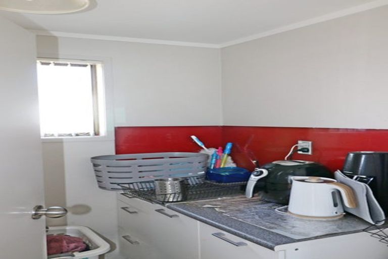 Photo of property in 18 Funnell Place, Manurewa, Auckland, 2102