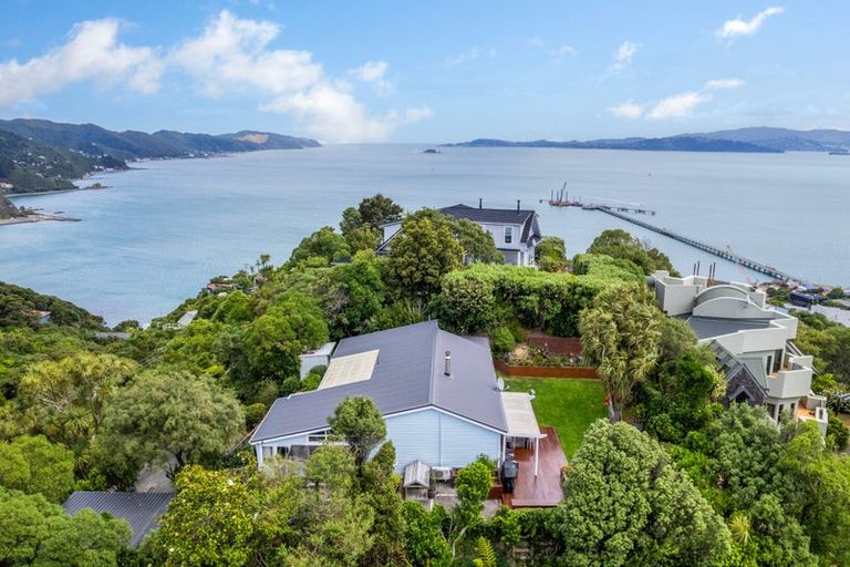 Photo of property in 51 Howard Road, Point Howard, Lower Hutt, 5013