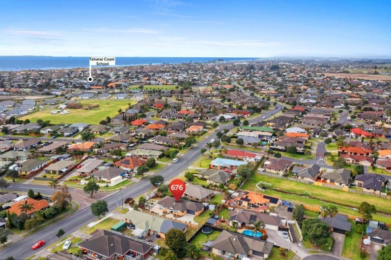 Photo of property in 676 Gloucester Road, Papamoa Beach, Papamoa, 3118