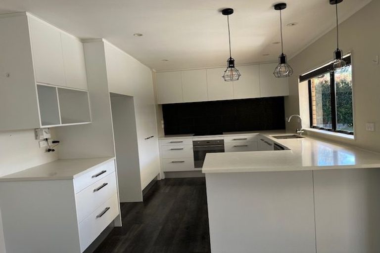 Photo of property in 5 Peretao Rise, The Gardens, Auckland, 2105