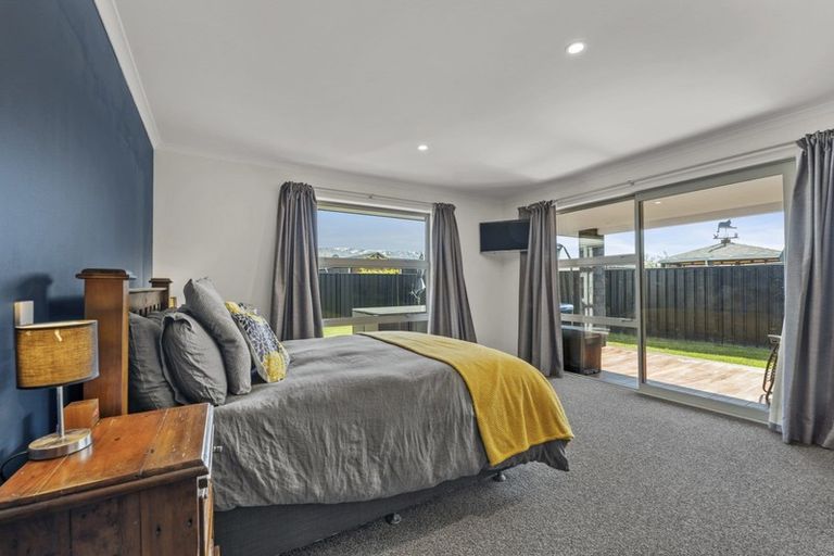 Photo of property in 16 Magnetic Place, Cromwell, 9310