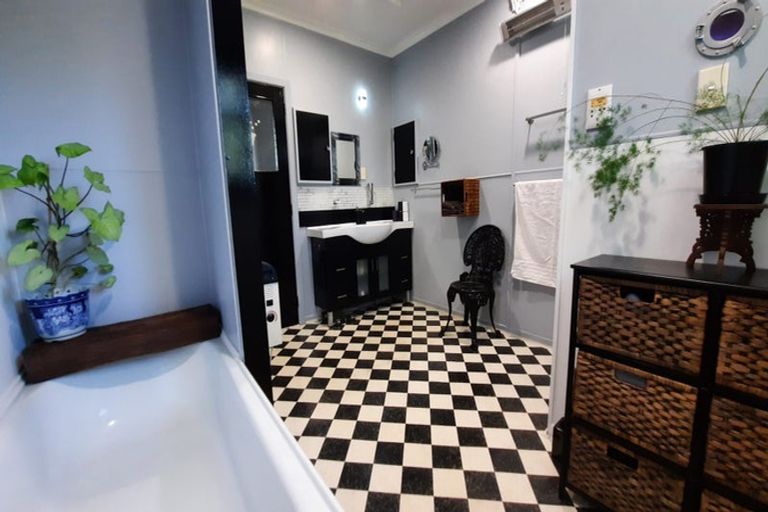 Photo of property in 13 Canna Street, Lawrence, 9532