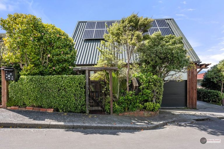 Photo of property in 14 Laurel Grove, Maungaraki, Lower Hutt, 5010