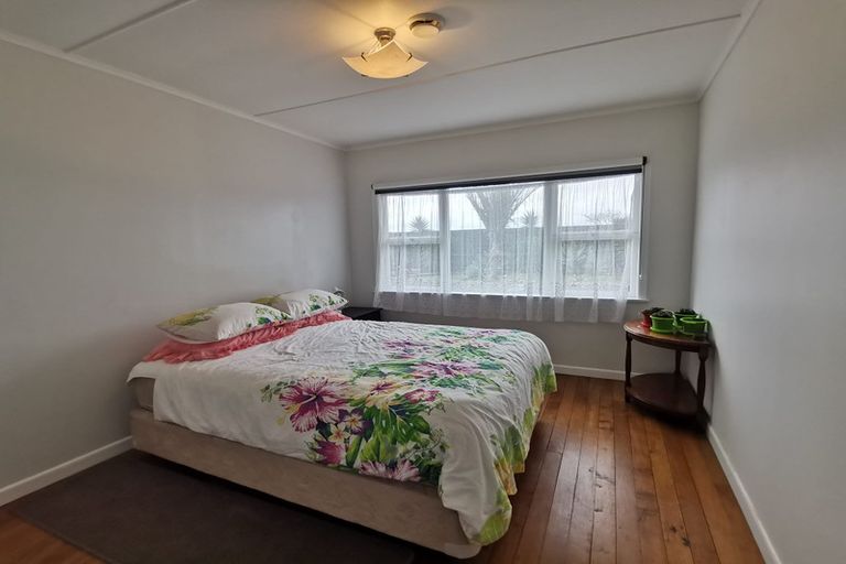 Photo of property in 103 Hurndall Street East, Maungaturoto, 0520