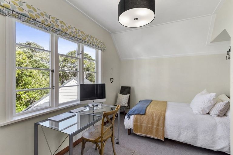 Photo of property in 1 Ardross Avenue, Khandallah, Wellington, 6035