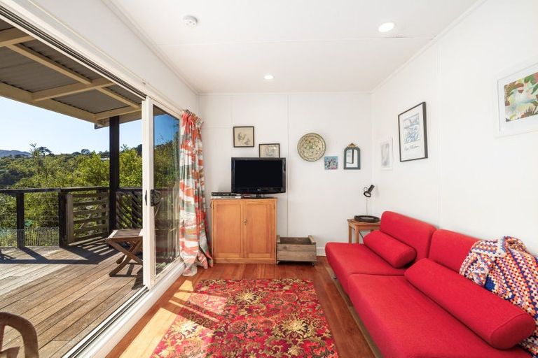 Photo of property in 279 Marine Drive, Charteris Bay, Lyttelton, 8971