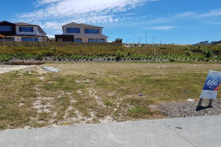 Photo of property in 12 Keel Street, Long Bay, Auckland, 0630