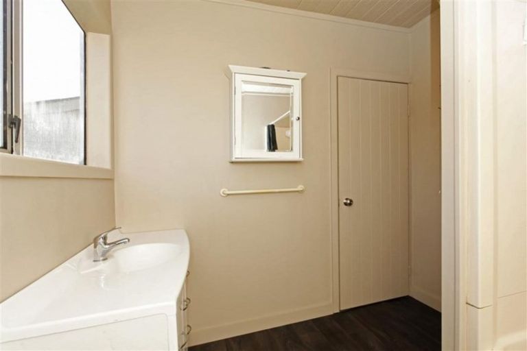 Photo of property in 15 Barrie Street, Addington, Christchurch, 8024