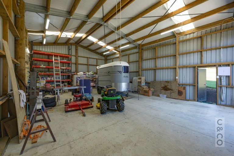 Photo of property in 25 School Road, Waimauku, 0881