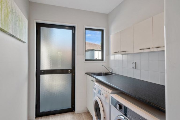 Photo of property in 3 Pinaster Place, Parklands, Christchurch, 8083