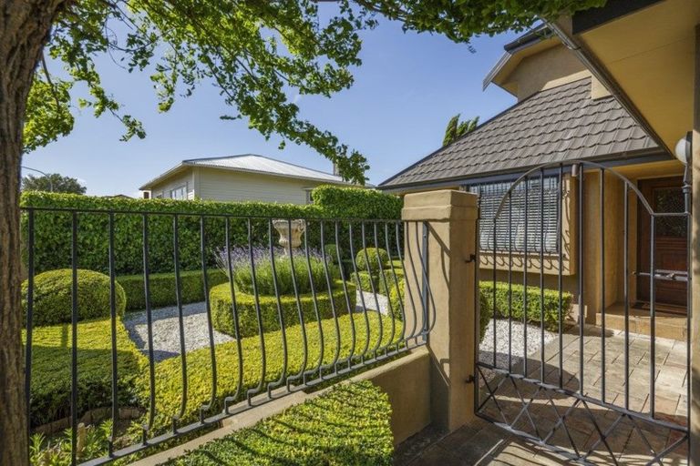 Photo of property in 7 Summerhays Street, Terrace End, Palmerston North, 4410