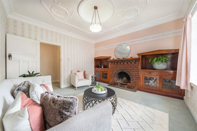 Photo of property in 57 Pohutukawa Street, Woburn, Lower Hutt, 5010
