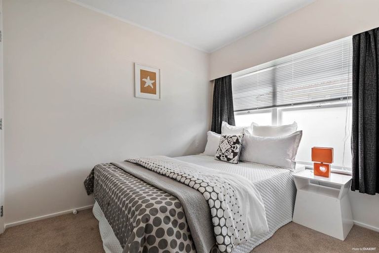 Photo of property in 2/8 Ngataringa Road, Devonport, Auckland, 0624