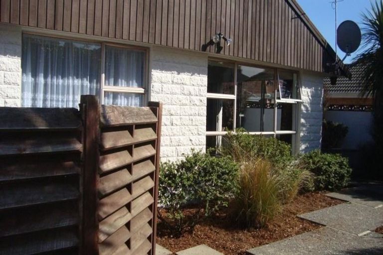 Photo of property in 2/18 Newnham Terrace, Upper Riccarton, Christchurch, 8041