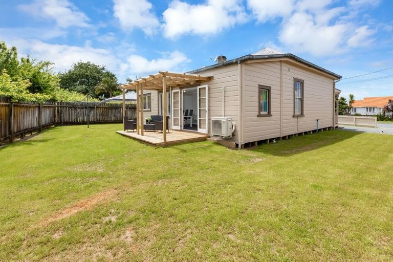 Photo of property in 22 Third Avenue, Avenues, Whangarei, 0110