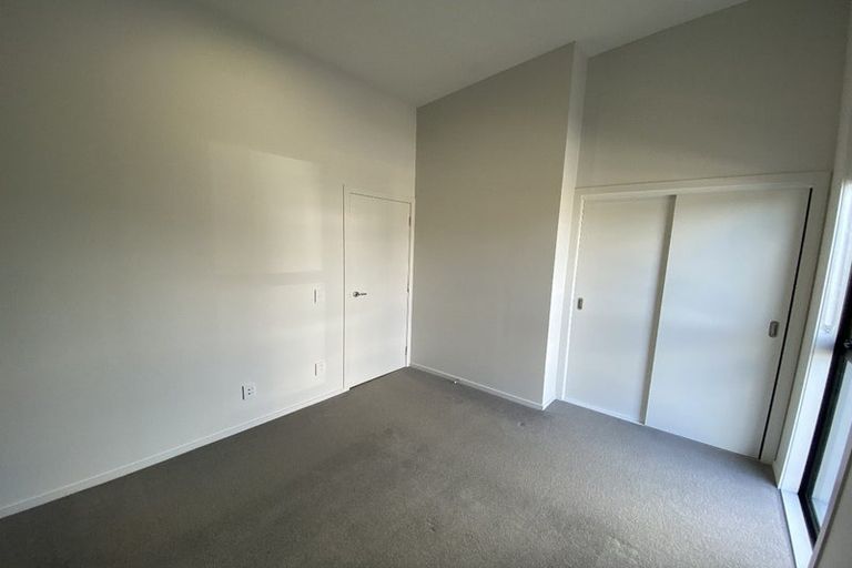 Photo of property in 5 Te Ara O Paetutu, Petone, Lower Hutt, 5012