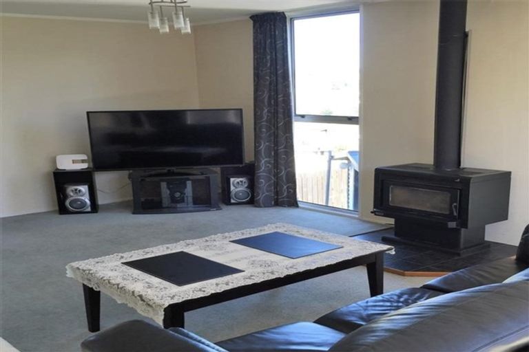 Photo of property in 87 Conclusion Street, Ascot Park, Porirua, 5024