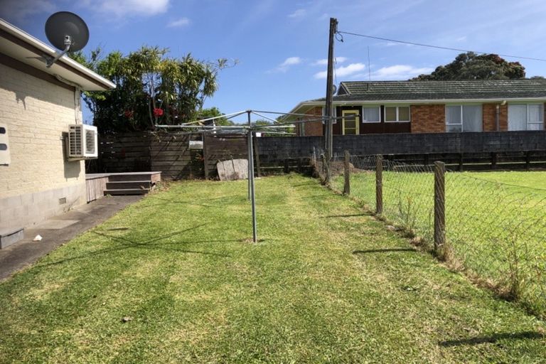 Photo of property in 1/69 View Road, Henderson, Auckland, 0612