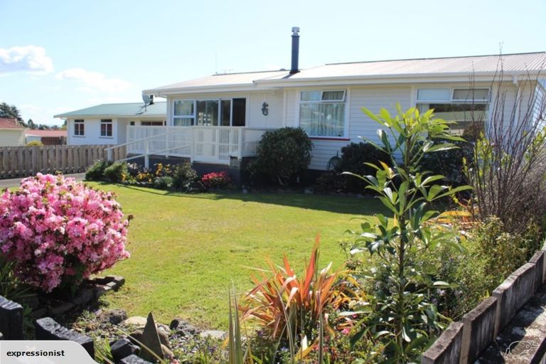 Photo of property in 6 Kinsella Place, Paeroa, 3600