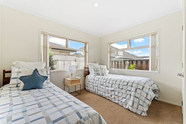 Photo of property in 26b Edward Avenue, Orewa, 0931