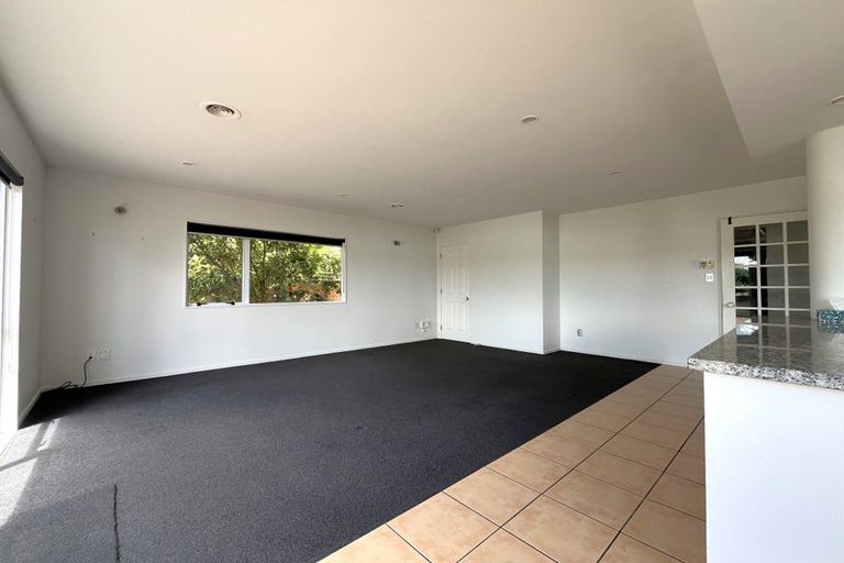 Photo of property in 34 Molyneux Close, Whitby, Porirua, 5024