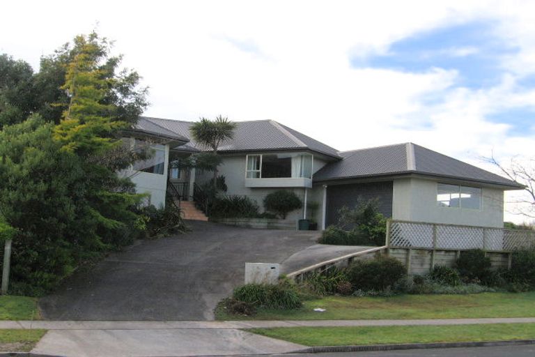 Photo of property in 4 Ayrshire Drive, Grandview Heights, Hamilton, 3200
