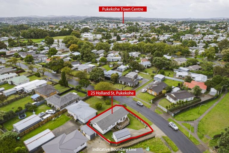 Photo of property in 25 Holland Street, Pukekohe, 2120