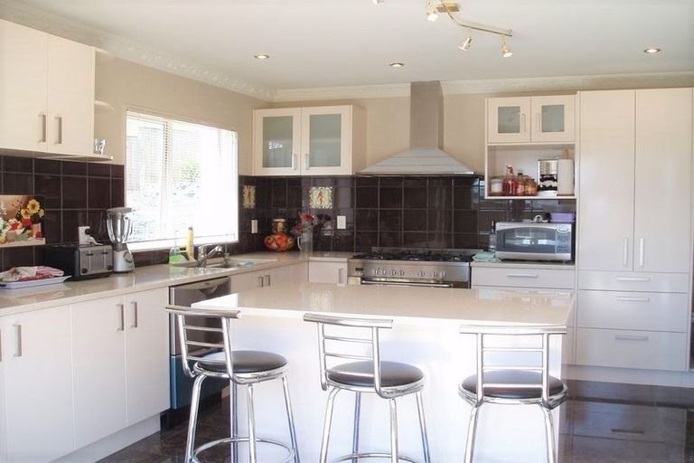 Photo of property in 84 Killybegs Drive, Pinehill, Auckland, 0632