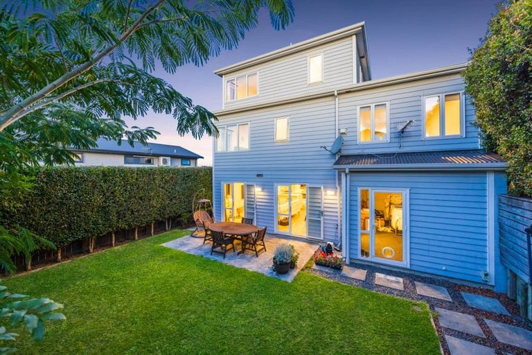 Photo of property in 3 Adamson Road, Flat Bush, Auckland, 2019