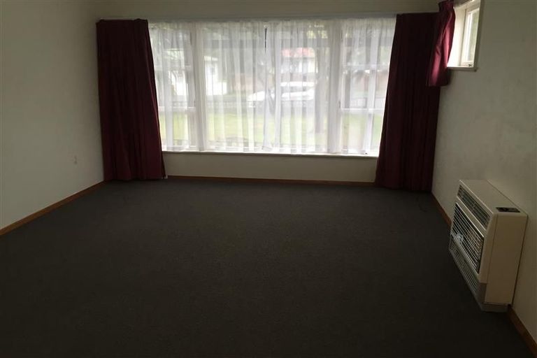 Photo of property in 71 Peel Place, Wainuiomata, Lower Hutt, 5014