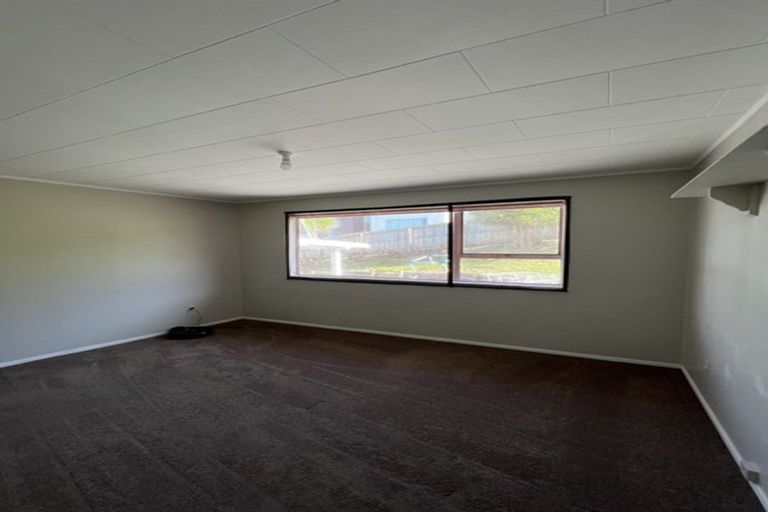 Photo of property in 62 Lavery Place, Sunnynook, Auckland, 0632