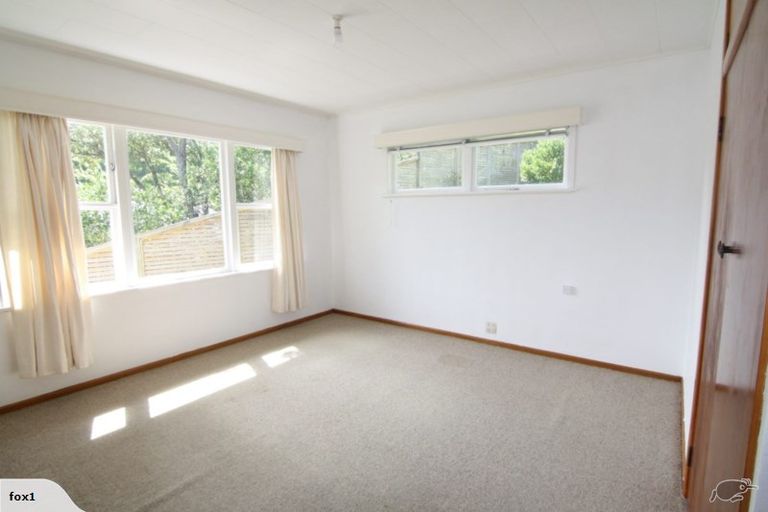 Photo of property in 10 Kamla Way, Khandallah, Wellington, 6035