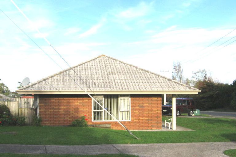 Photo of property in 100a Parrs Cross Road, Henderson, Auckland, 0612