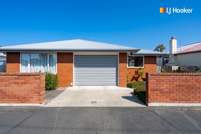 Photo of property in 30 Surrey Street, Caversham, Dunedin, 9012