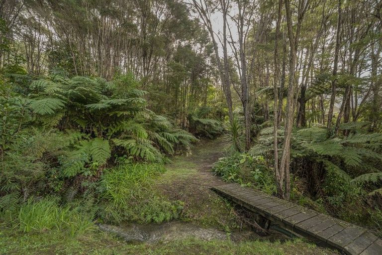 Photo of property in 56 Rewa Rewa Valley, Tairua, 3508
