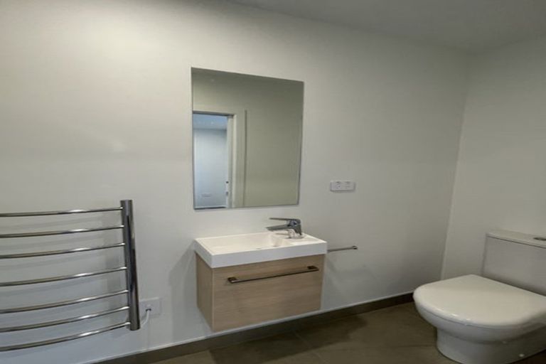 Photo of property in 7/63 Taikata Road, Te Atatu Peninsula, Auckland, 0610