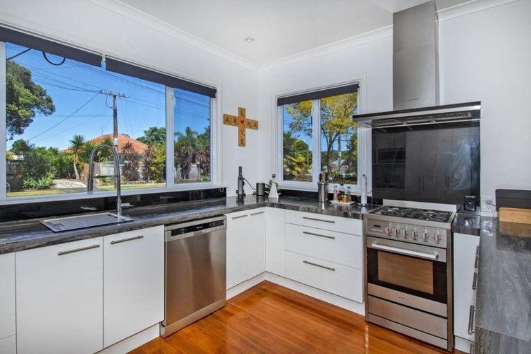 Photo of property in 11 Lovatt Crescent, Kensington, Whangarei, 0112