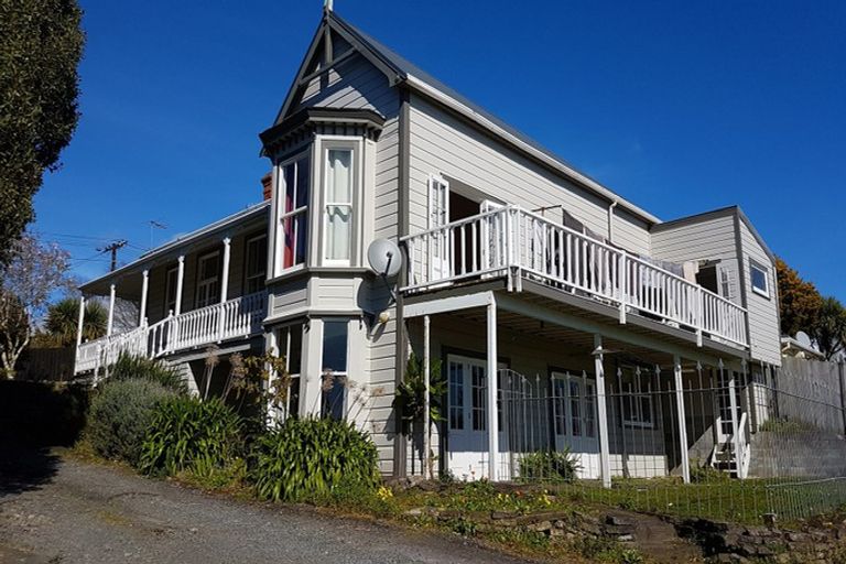 Photo of property in 218 Frankley Road, Frankleigh Park, New Plymouth, 4310