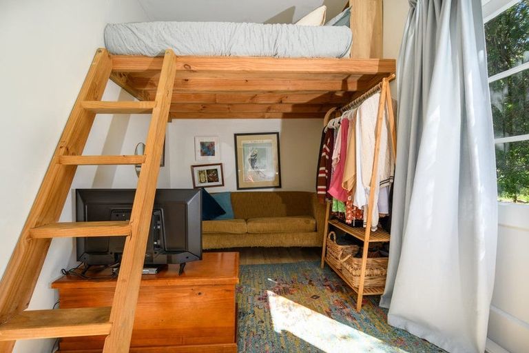 Photo of property in 24 Alice Street, Riverhead, 0820