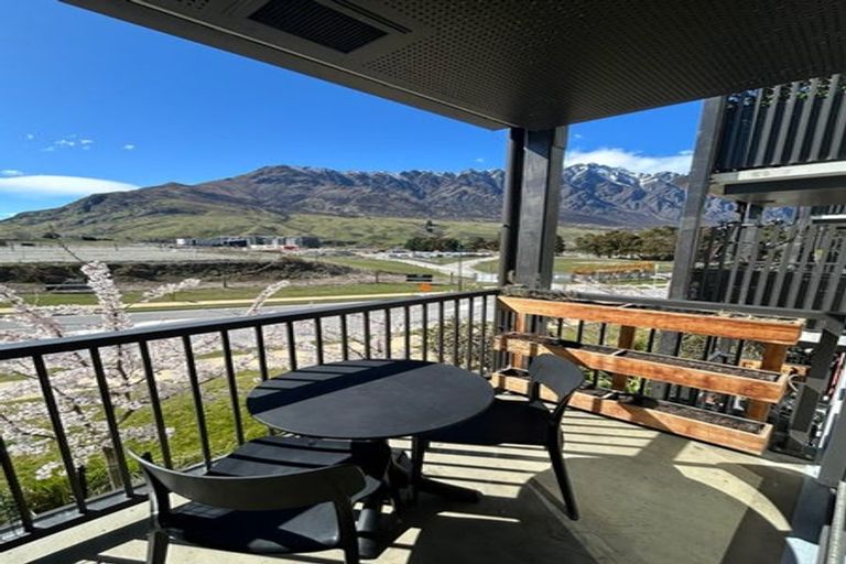 Photo of property in Toru Apartments, 305/10 Copper Beech Avenue, Frankton, Queenstown, 9300