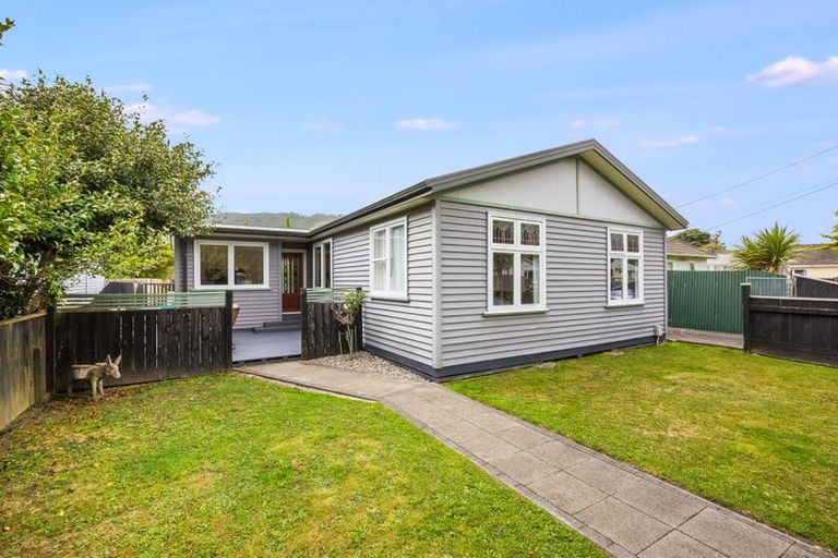 Photo of property in 60 Westminster Road, Wainuiomata, Lower Hutt, 5014
