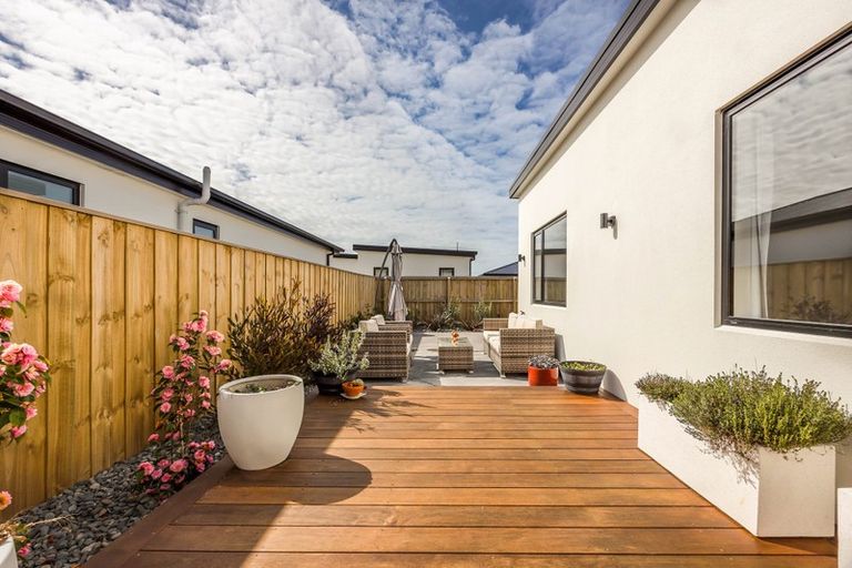 Photo of property in 10 Pakohe Street, Pegasus, 7612