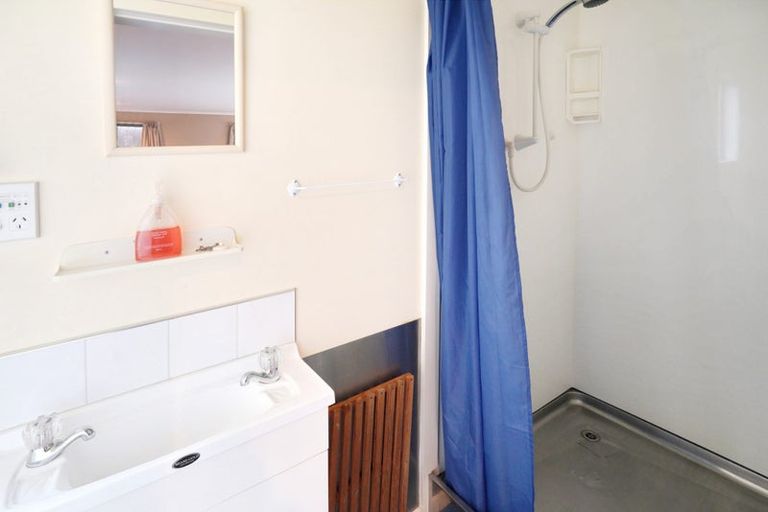 Photo of property in 41a Lake Terrace Road, Burwood, Christchurch, 8061