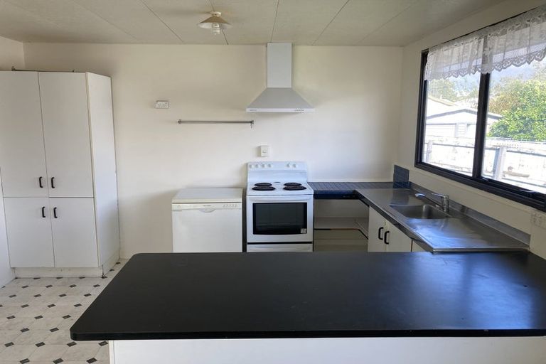 Photo of property in 15 Pringle Place, Nawton, Hamilton, 3200