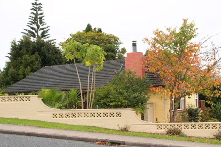 Photo of property in 78 Cockle Bay Road, Cockle Bay, Auckland, 2014