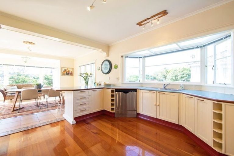 Photo of property in 34 Tautari Street, Orakei, Auckland, 1071