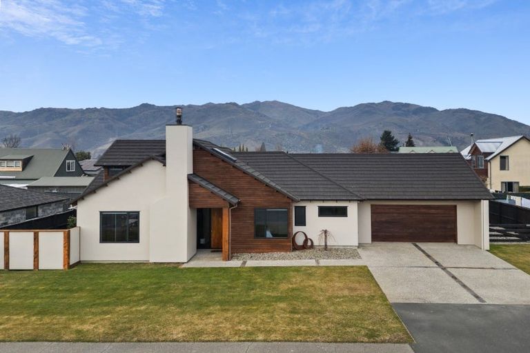 Photo of property in 62 Antrim Street, Cromwell, 9310