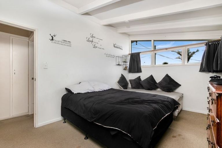 Photo of property in 42 Mckean Avenue, Manurewa, Auckland, 2102